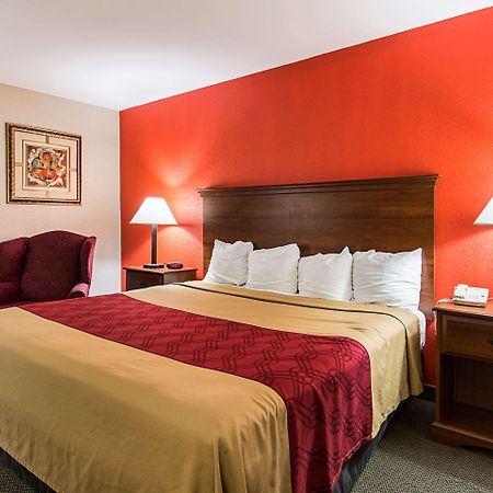 Econo Lodge Andrews Afb Clinton Exterior foto