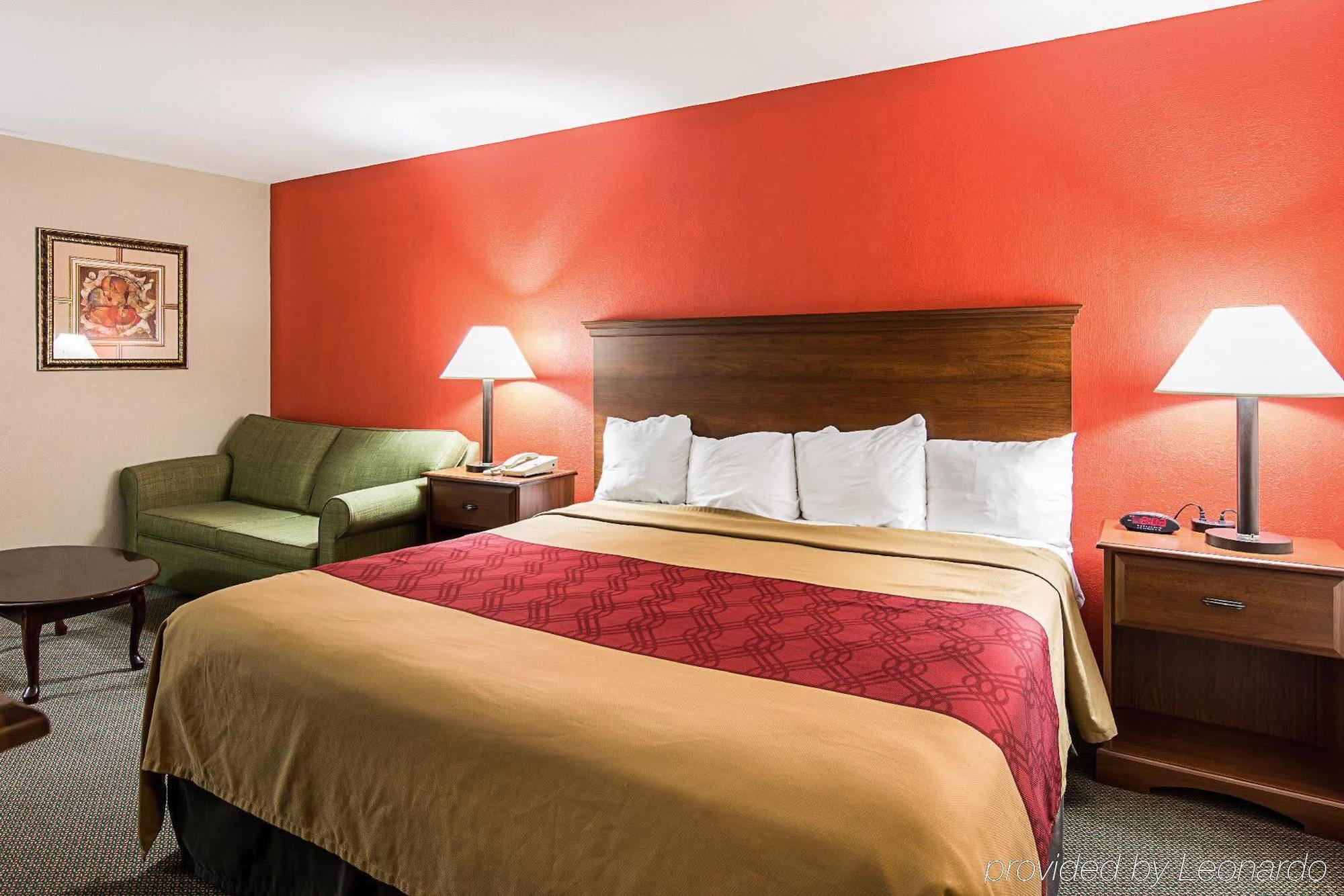 Econo Lodge Andrews Afb Clinton Exterior foto